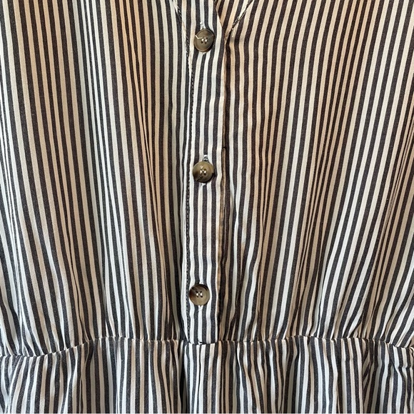 Carly Jean Los Angeles CJLA Grey Striped Brighton Jumpsuit Small - Picture 6 of 15